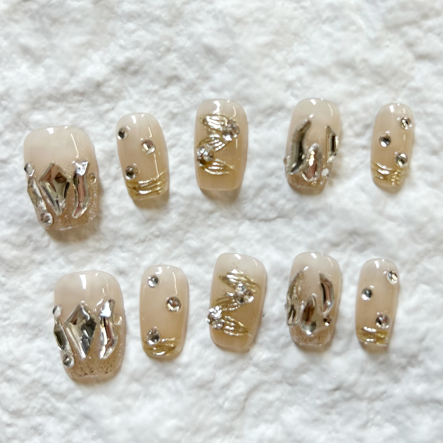 Handmade Press On Nails Sparkling Champagne Diamond Charm Whitening Nail Stickers 10 Pieces Set