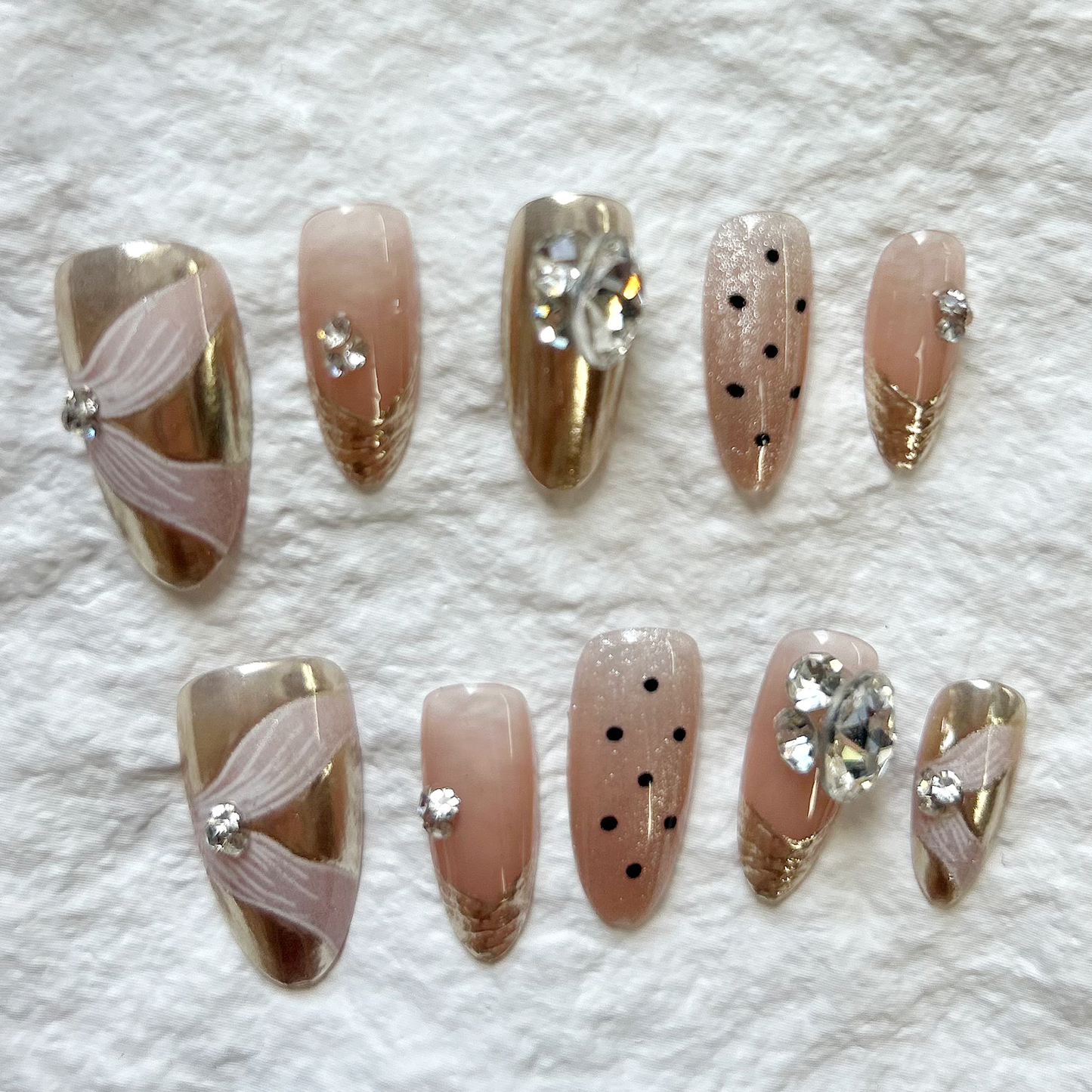 Retro court polka dot cat eye metal ribbon handmade Press On Nails wearable finished nail art 10 piece set