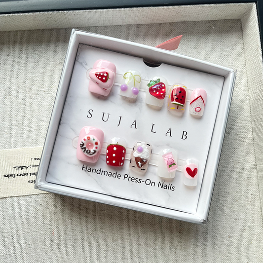Short cute fake nails - Acrylic strawberry fake nails, suitable for ladies and girls, 10 pieces