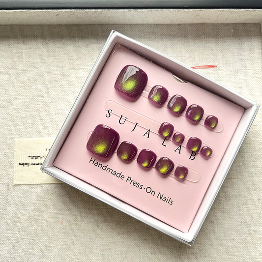 Press-on fake nails - Acrylic purple cat-eye toe nails, nude-colored with diamonds, for ladies and girls, 10 pieces
