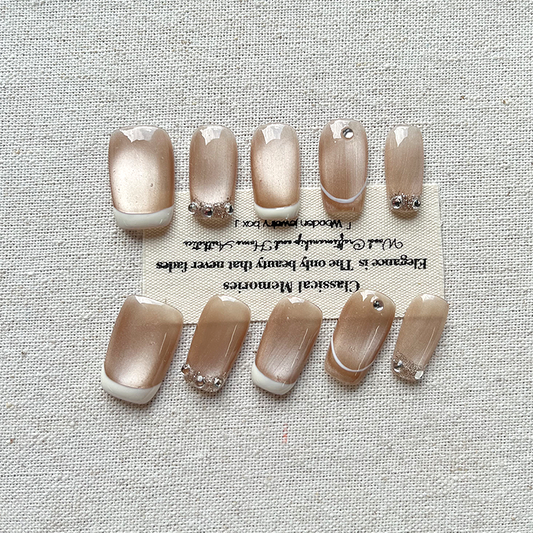 Press-on fake nails - Acrylic cat's eye and rhinestone nails, suitable for ladies and girls, 10 pieces