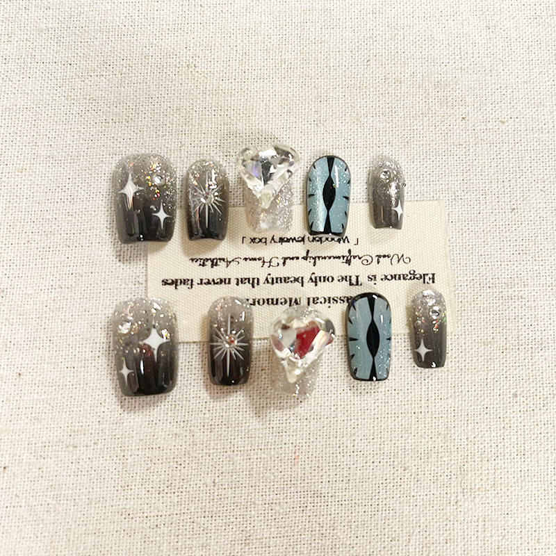 Handmade Press on nails short version 2025 new high-end feeling dark night starry sky cat eye short round nail patch nail sticker appears white