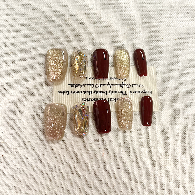 Amy Press on nails finished product, high-end retro brown cat eye fake nail patch, with a white temperament, pure handmade customized nail plate