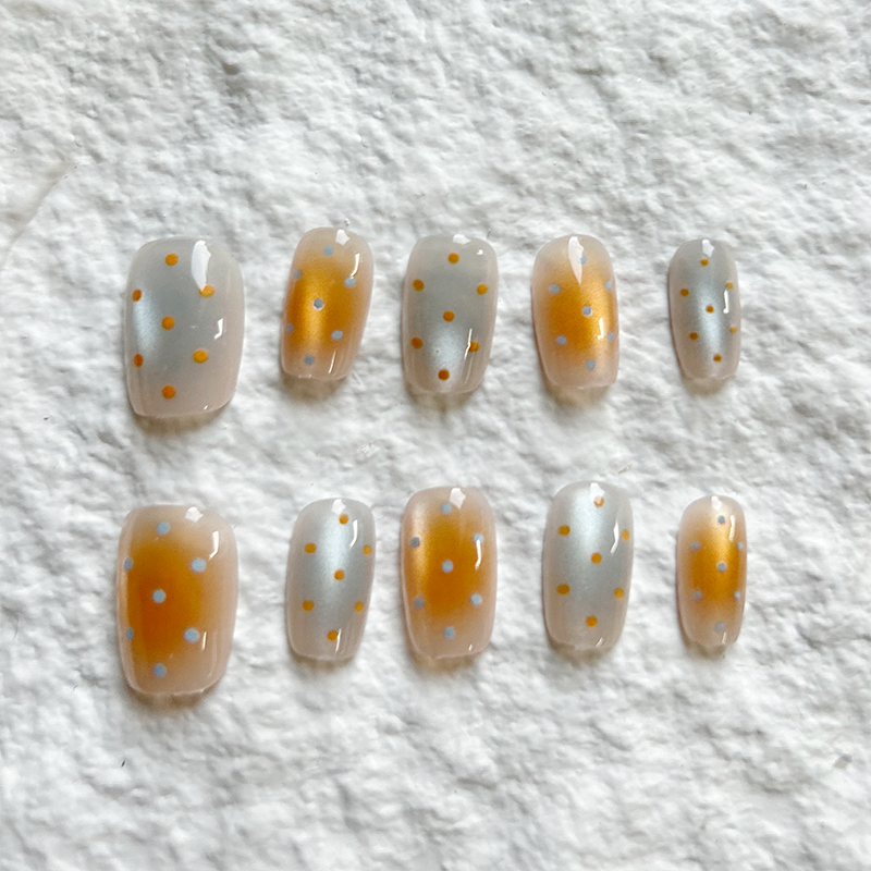 Short wearable nail patch cartoon polka dot cute Press On Nails whitening fake nail patch 10 pieces set