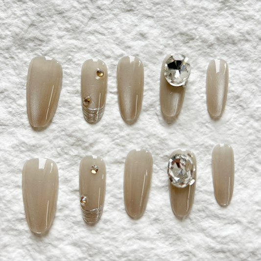Ins Ice Transparent Minimally Focused Cat Eye Press On Nails Nail Art 3D Stacked Diamond Large Diamond Premium 10 Piece Set