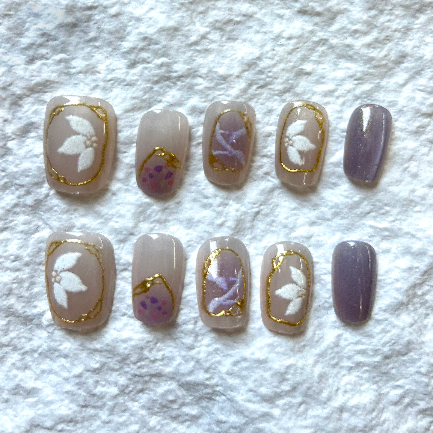 3D gilded taro mud dreamy purple cat eye Press On Nails flower gentle and sweet nail patch, removable 10 pieces