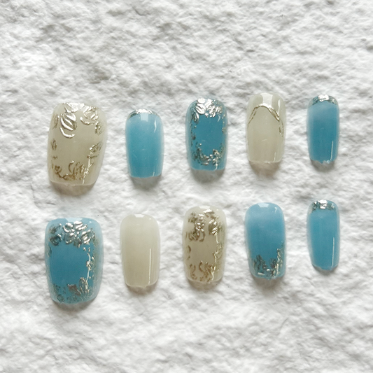 10pcs blue cool cat eye temperament gentle Press On Nails gold-plated flower nail patch short high-end nail sticker