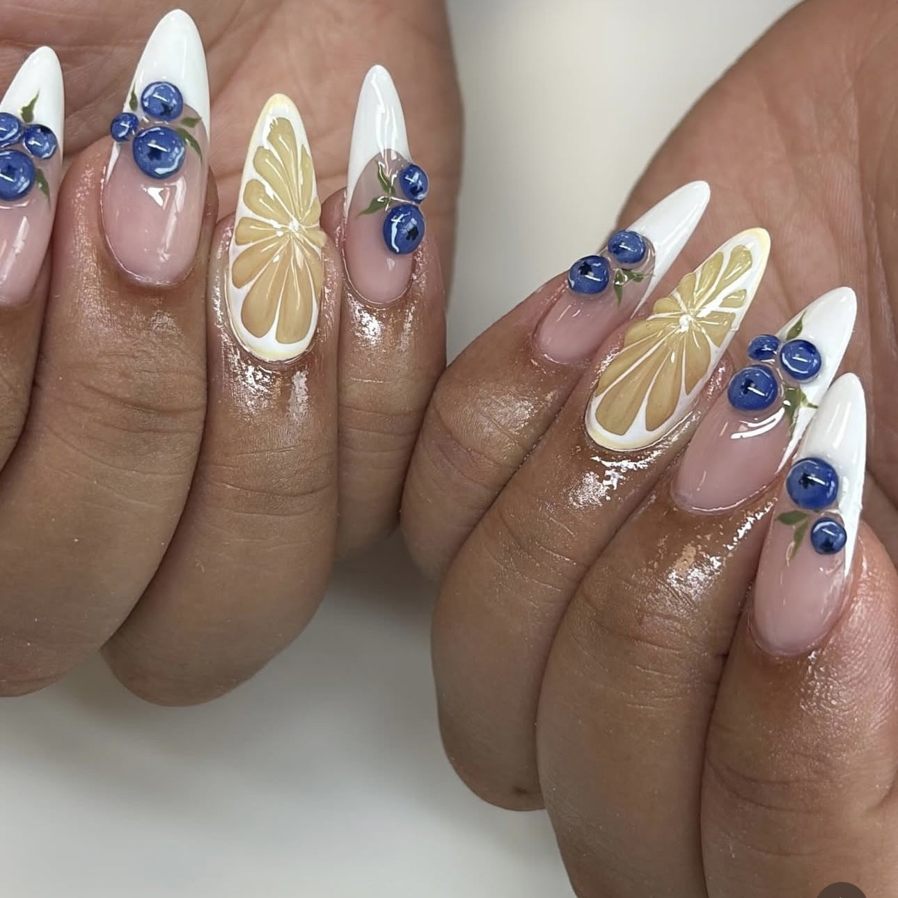 24pcs French Press on Nails Art Simple Pink Flower Star Desi