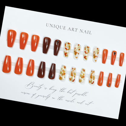 24pcs European and American Sparkling Diamond Nail Art Autumn Maple Leaf Glitter Press On Nails Nail Art Slices Maillard Style Press On Nails